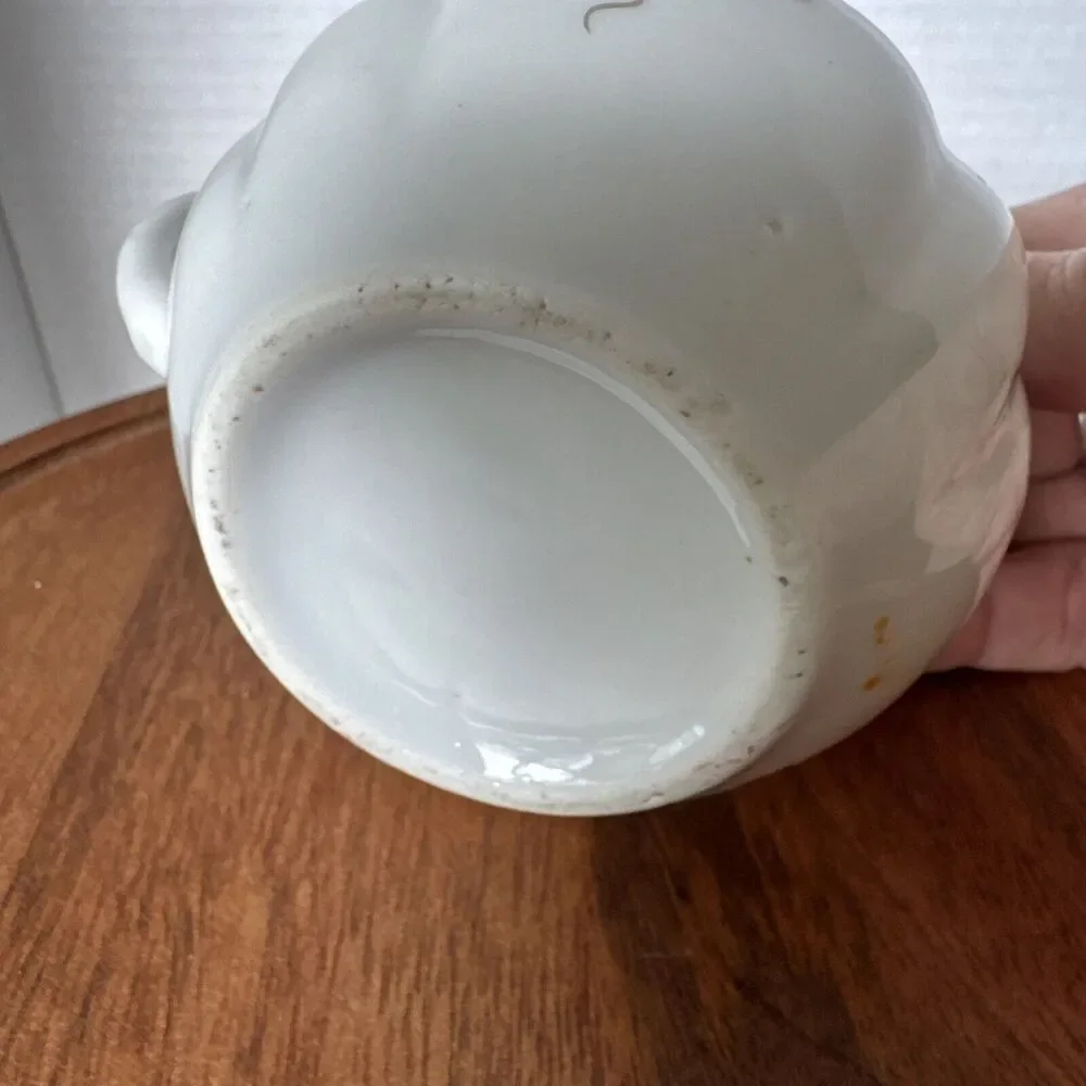 Vtg Floral Hand painted Flowers Ribbed Fancy Handle Creamer